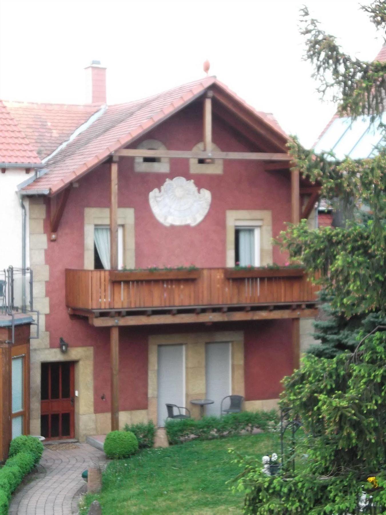Hotel Gutshof Ziegelhütte Edenkoben Exterior foto